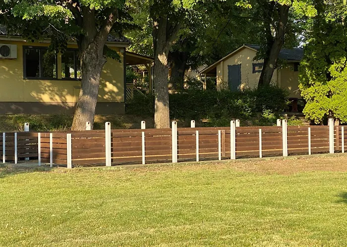 Hotel Aranysas Bungallo Alsóörs